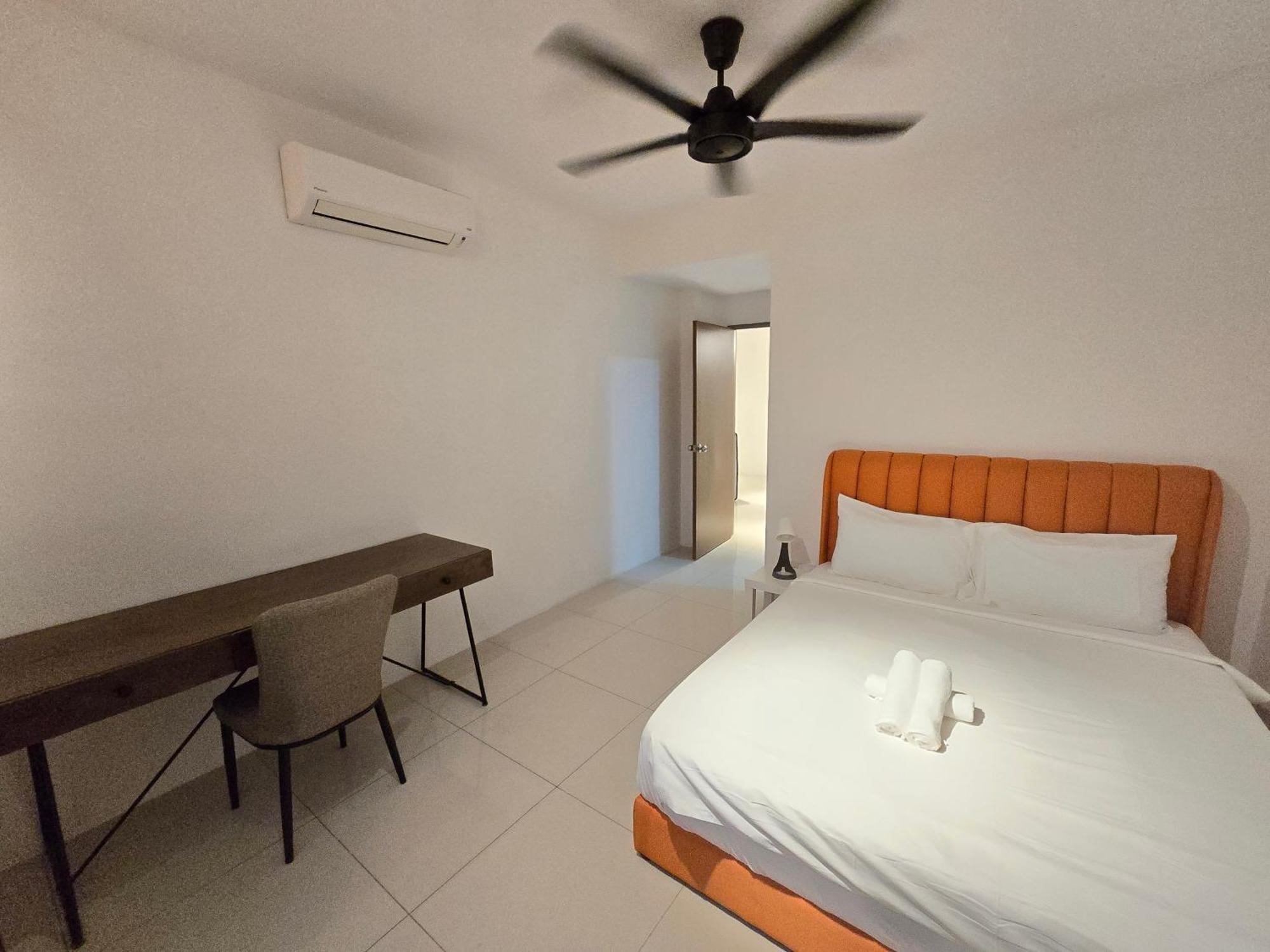 Apartment Manhattan Condomium Water Park Land @